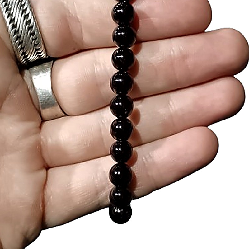 Garnet 8mm bead bracelet
