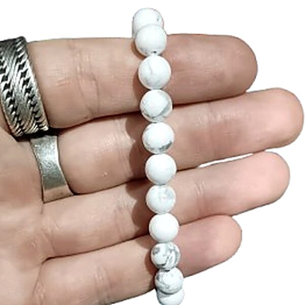 Howlite 8mm bead bracelet