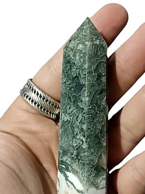 70g Small crystal towers · Moss agate