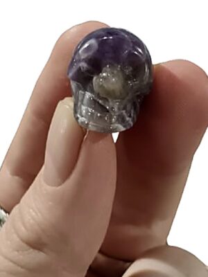 Mini crystal skull