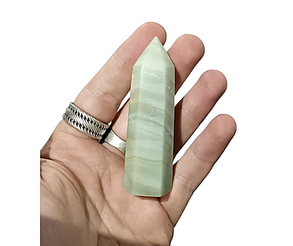 70g Small crystal towers · Caribbean Calcite