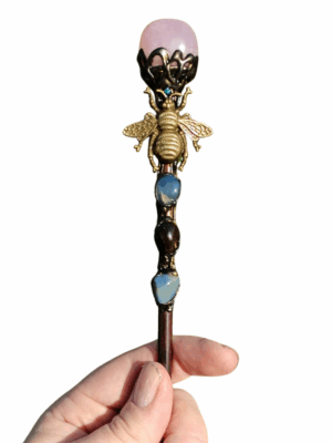 Bee Crystal Wand · Rose quartz