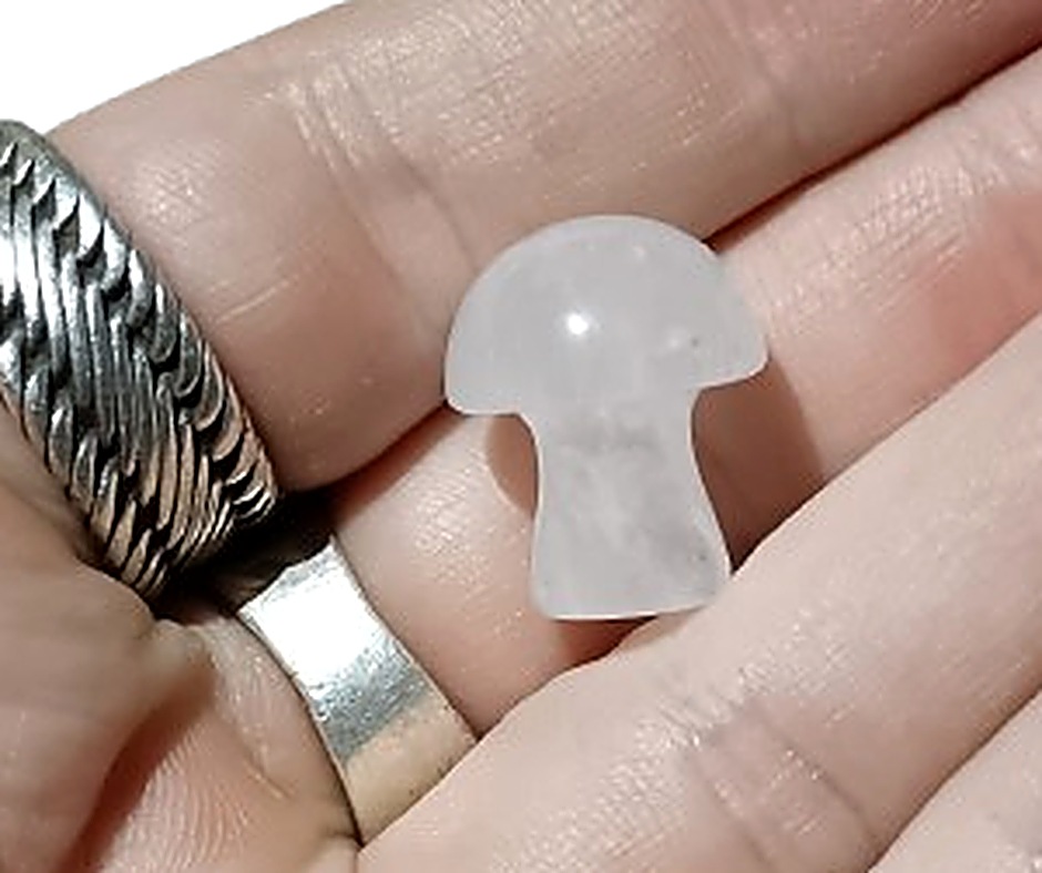 Mini Crystal Mushroom · Clear Quartz