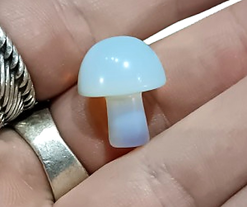Mini Crystal Mushroom · Opalite