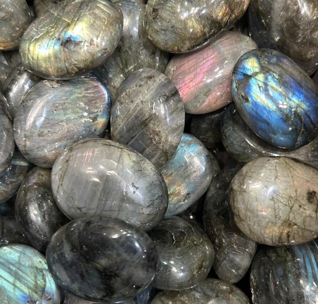 Labradorite tumblestones