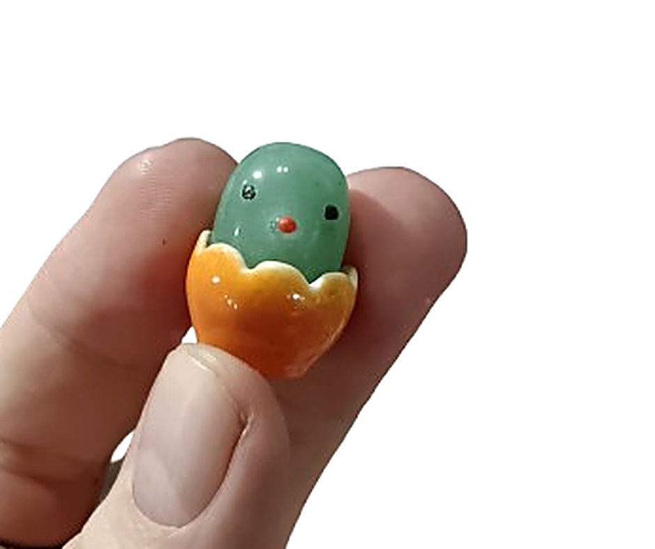 Mini Crystal Chick in Shell · Aventurine