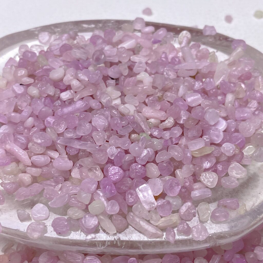 Kunzite Crystal Chips