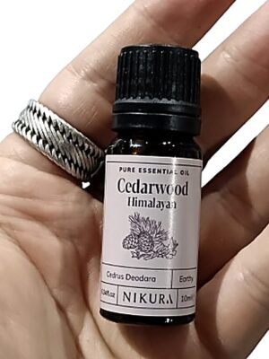 NIKURA Essential Oil · Himalayan Cedarwood