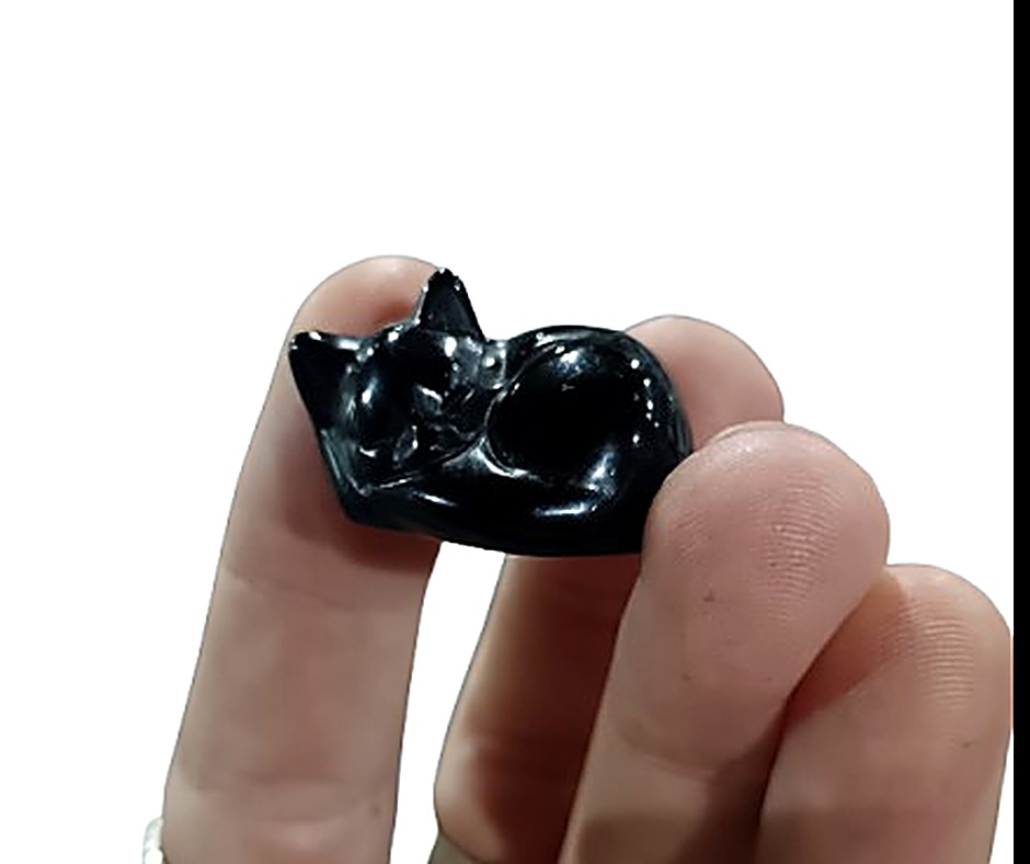 Mini Sleeping Cat · Obsidian