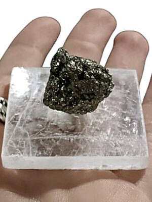 Selenite Charging Plate